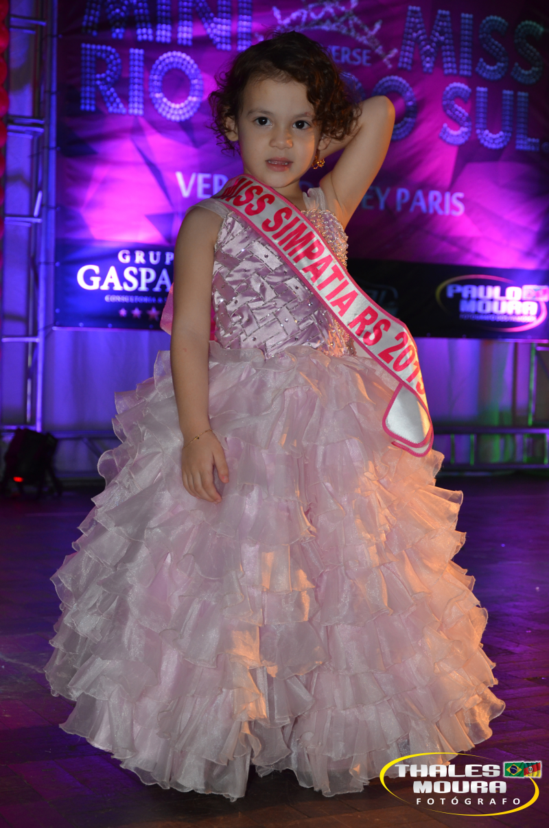 Representante de P.X. conquista título de Vice Mini Miss Universe RS 2015 
